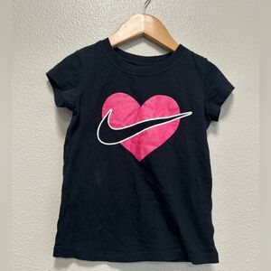 Nike Kids Black and Pink Heart T-Shirt Size 6